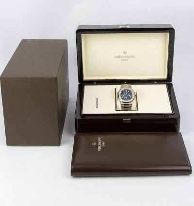 Patek Philippe Nautilus Perpetual Calendar 18kt White Gold 5740 1g-001