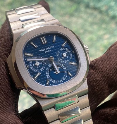 Patek Philippe Nautilus Perpetual Calendar 5740 White Gold Blue