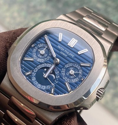 Patek Philippe Nautilus Perpetual Calendar 5740 White Gold Blue