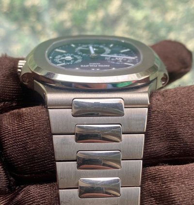 Patek Philippe Nautilus Perpetual Calendar 5740 White Gold Blue