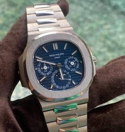 Patek Philippe Nautilus Perpetual Calendar 5740 White Gold Blue