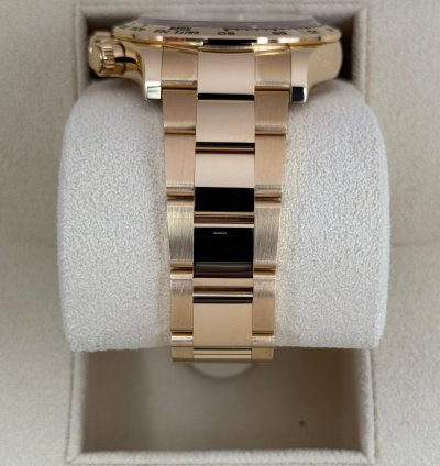 Rolex Daytona New 2025 Daytona 40mm 126508 18k Yellow Gold Black Dial