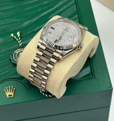 Rolex Day-date 40 Pave Diamond Dial White Gold President