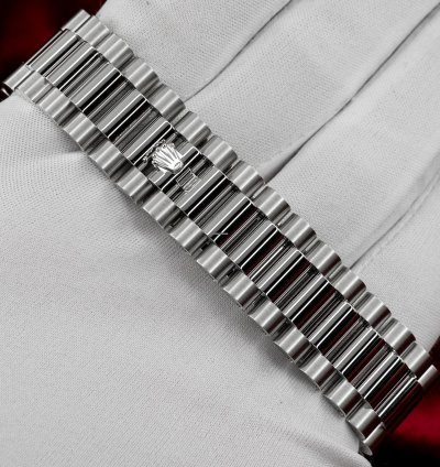 Rolex Day-date 40 Platinum Black Dial 228236 Complete Set Bnib Box Papers