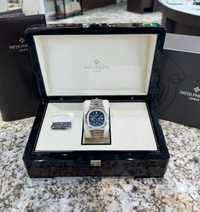 Patek Philippe Nautilus Perpetual Calendar White Gold 5740 1g-001 2020