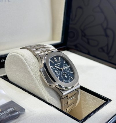 Patek Philippe Nautilus Perpetual Calendar White Gold 5740 1g-001 2020