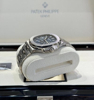 Patek Philippe Nautilus Perpetual Calendar White Gold 5740 1g-001 2020