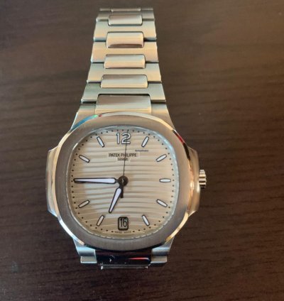 Patek Philippe Nautilus Phillipe 7118 1a-010 With Papers No Box Very Good Cond