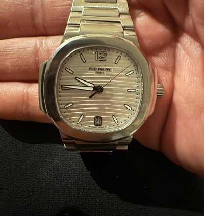 Patek Philippe Nautilus Phillipe 7118 1a-010 With Papers No Box Very Good Cond