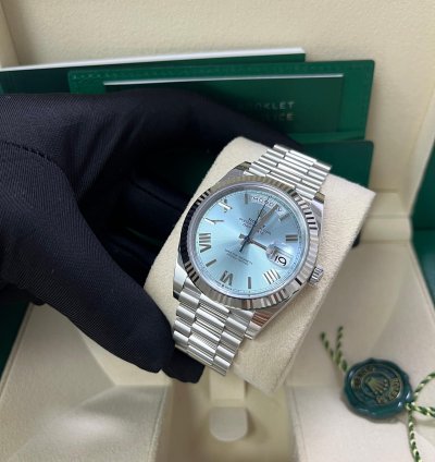Rolex Day-date 40 Platinum Day-date 40 Watch - Fluted Bezel - Ice Blue Roman Dial President Bracelet 228236