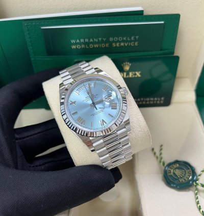 Rolex Day-date 40 Platinum Day-date 40 Watch - Fluted Bezel - Ice Blue Roman Dial President Bracelet 228236