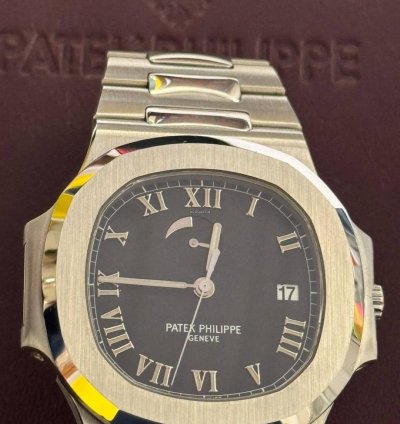 Patek Philippe Nautilus Power Reserve