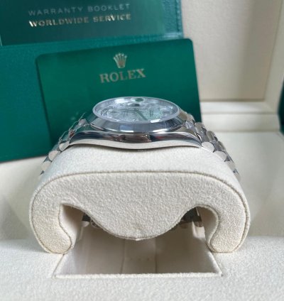 Rolex Day-date 40 Platinum Day-date Smooth Bezel Meteorite Baguette Diamond Dial President Bracelet 228206