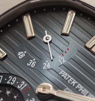 Patek Philippe Nautilus Power Reserve Mark-1 Ref-3712-1a-001 Steel Three Red Dots Box Extract Bj 2005 Patek Service 2023 Excellent