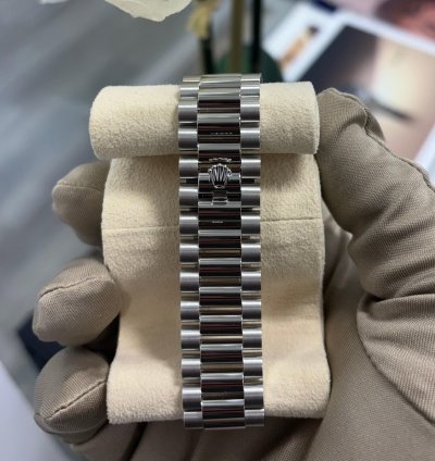 Rolex Day-date 40 Platinum Fluted Ice-blue Unworn 2024 Box And Papers