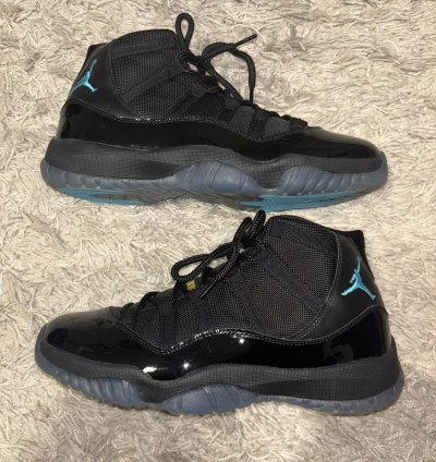 Jordan 11 Gamma - Like New