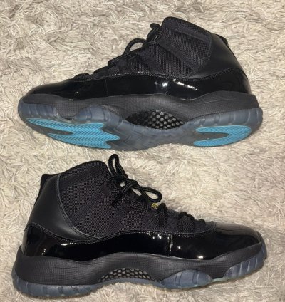 Jordan 11 Gamma - Like New