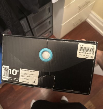Jordan 11 Gamma - Like New