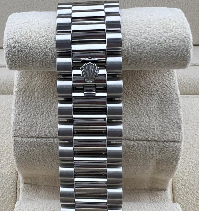 Rolex Day-date 40 Platinum Motif Ice Blue With Factory Arabic Calendar