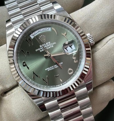 Rolex Day-date 40 Platinum Olive Green Arabic Dial 40 Mm