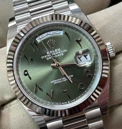 Rolex Day-date 40 Platinum Olive Green Arabic Dial 40 Mm