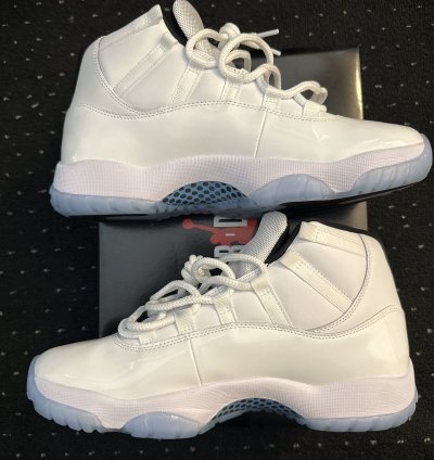 Jordan 11 Legend Blue