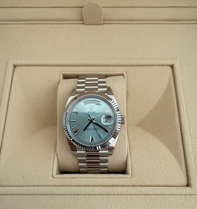 Rolex Day-date 40 Platinum President Ice Blue Roman Dial Full Set with The Box And Certification