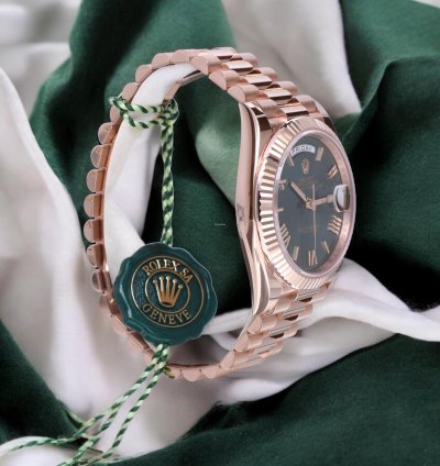Rolex Day-date 40 President 18k Rose Gold Olive Roman Green Unworn 2025