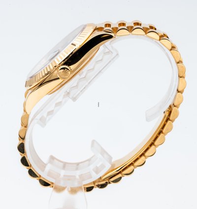 Rolex Day-date 40 President 228238 Yellow Gold Black Baguette Dial