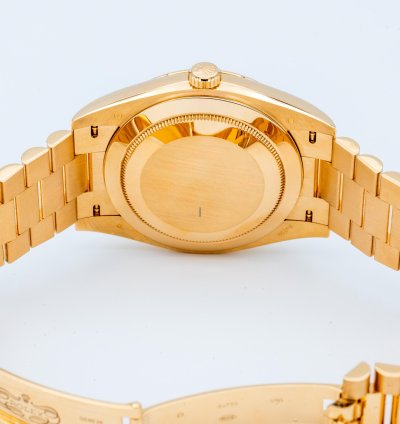 Rolex Day-date 40 President 228238 Yellow Gold Black Baguette Dial