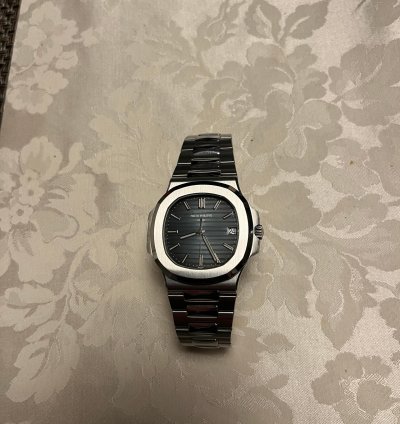 Patek Philippe Nautilus Rare Patek 5711 1a Genta Design Geneva Seal Led Dial Service