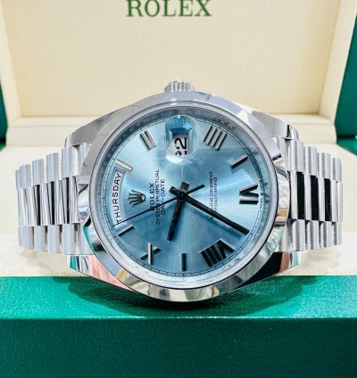Rolex Day-date 40 President 40mm Day-date 228206 Platinum Ice Blue Roman Dial Unworn
