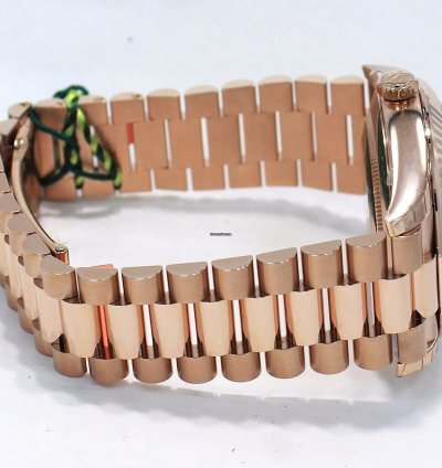 Rolex Day-date 40 President 40mm Day-date 228235 18k Rose Gold Chocolate Dial Unworn