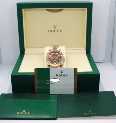 Rolex Day-date 40 President 40mm Day-date 228235 18k Rose Gold Chocolate Dial Unworn