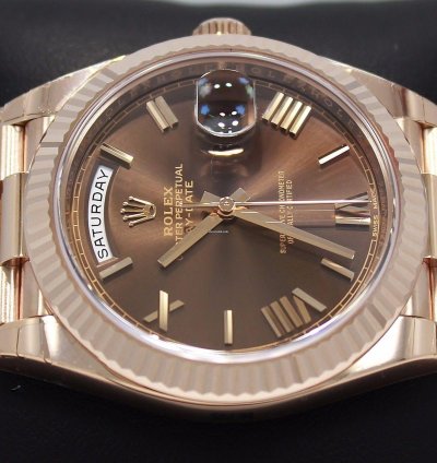 Rolex Day-date 40 President 40mm Day-date 228235 18k Rose Gold Chocolate Dial Unworn