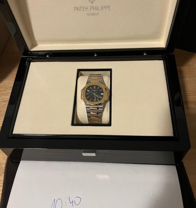 Patek Philippe Nautilus Recently Servised Original Box Wooden Box And Travel Case