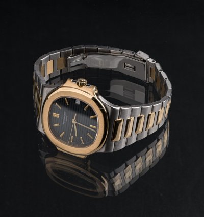 Patek Philippe Nautilus Recently Servised Original Box Wooden Box And Travel Case