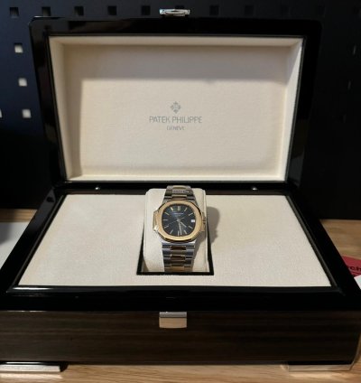 Patek Philippe Nautilus Recently Servised Original Box Wooden Box And Travel Case