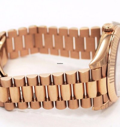 Rolex Day-date 40 President 40mm Day-date 228235 18k Rose Gold Sundust Unworn