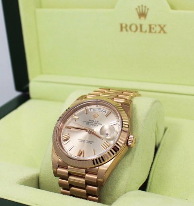 Rolex Day-date 40 President 40mm Day-date 228235 18k Rose Gold Sundust Unworn