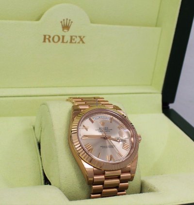 Rolex Day-date 40 President 40mm Day-date 228235 18k Rose Gold Sundust Unworn