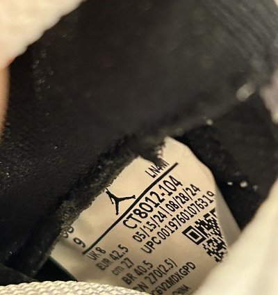 Jordan 11 Retro Legend Blue 2024