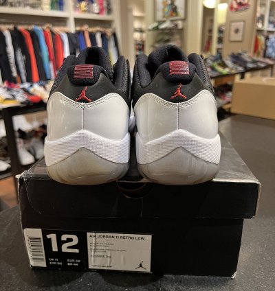 Jordan 11 Retro Low Tuxedo
