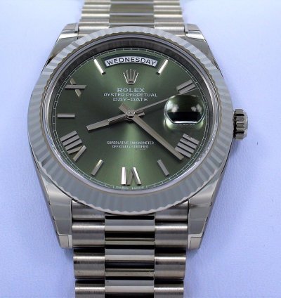 Rolex Day-date 40 President 40mm Day-date 228239 18k White Gold Green Roman Dial Unworn