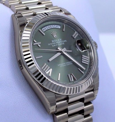 Rolex Day-date 40 President 40mm Day-date 228239 18k White Gold Green Roman Dial Unworn