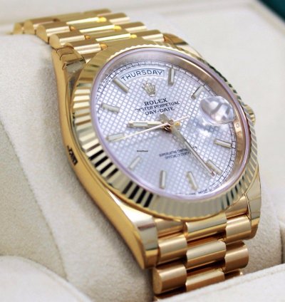 Rolex Day-date 40 President Day-date 228238 18k Yellow Gold Silver Motif Dial