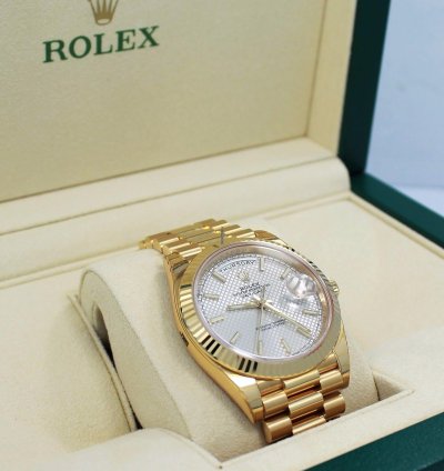 Rolex Day-date 40 President Day-date 228238 18k Yellow Gold Silver Motif Dial