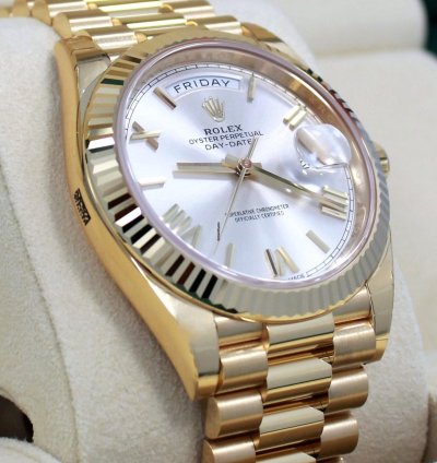 Rolex Day-date 40 President Day-date 228238 18k Yellow Gold Silver Roman Dial
