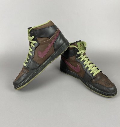 2010 Nike Air Jordan 1 Retro High Og Velvet Brown Garnet