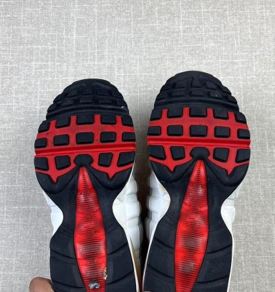 2010 Nike Air Max 95 Comet Red